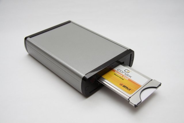ca-modul-v-ci-slotu-1553.jpg.05d5a98b4c642ad177d47a33f1047b07.jpg