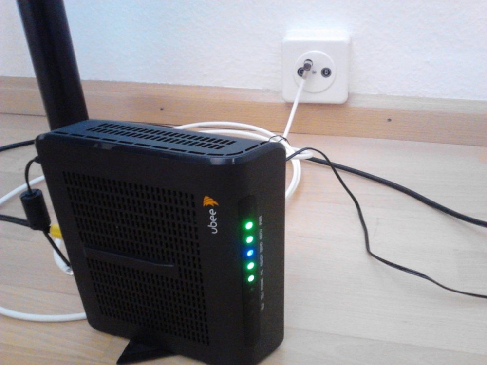 Modem ubee.jpg